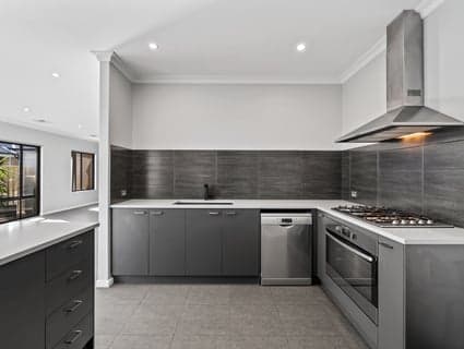 124 Tourmaline Boulevard, Byford - Thumbnail 8