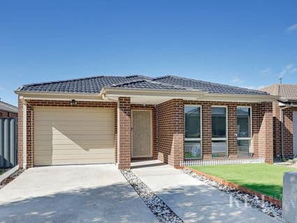 8 Evergreen Crescent, Craigieburn - Image 1