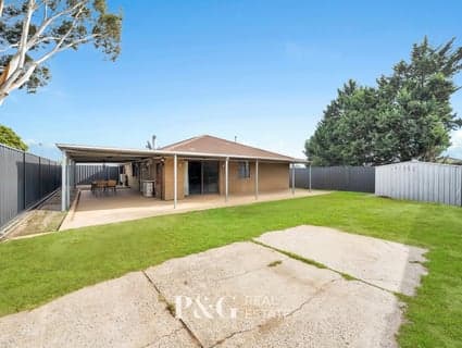 27 Ralph Crescent, Hampton Park - Thumbnail 2