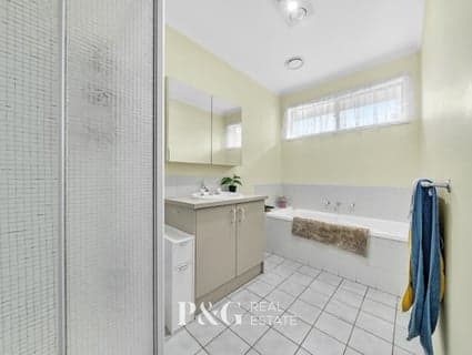 27 Ralph Crescent, Hampton Park - Thumbnail 5