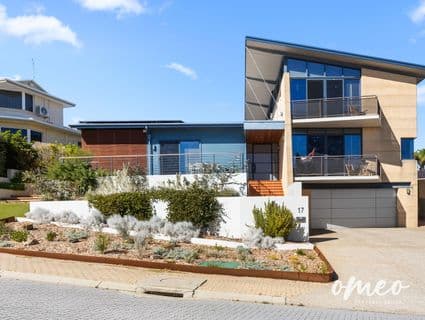 17 Castellon Crescent, Coogee - Image 1
