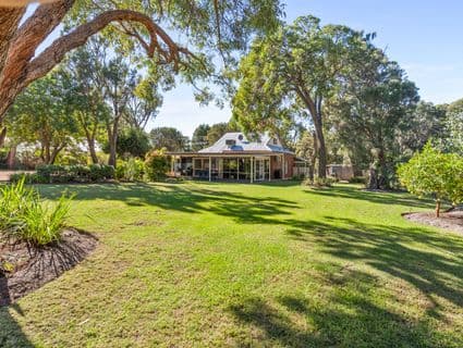 118 Bortolo Drive, Greenfields - Image 1
