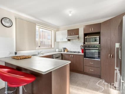 4 Heron Close, Blind Bight - Thumbnail 3