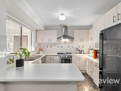 48 Silvereye Crescent, Werribee - Thumbnail 5