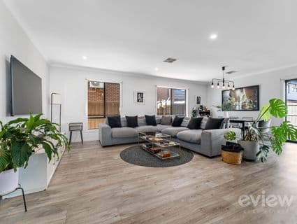 32 Jetty Road, Werribee South - Thumbnail 3
