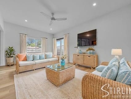 58 Cannons Creek Road, Cannons Creek - Thumbnail 7
