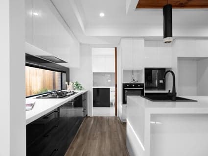 24 Helder Drive, Mambourin - Thumbnail 6