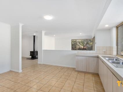 26 Deller Drive, Bibra Lake - Thumbnail 5