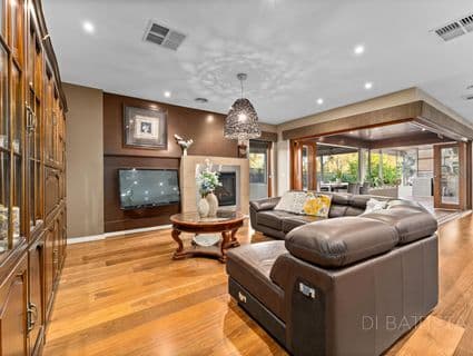 1 Bridgehaven Drive, Craigieburn - Thumbnail 8