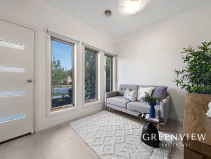 33 Destiny Drive, Cranbourne North - Thumbnail 2