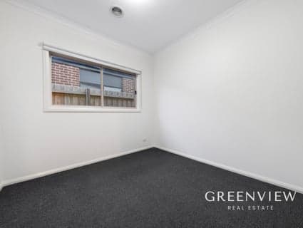 33 Destiny Drive, Cranbourne North - Thumbnail 8