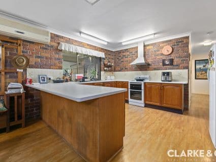 404, Beerwah - Thumbnail 5