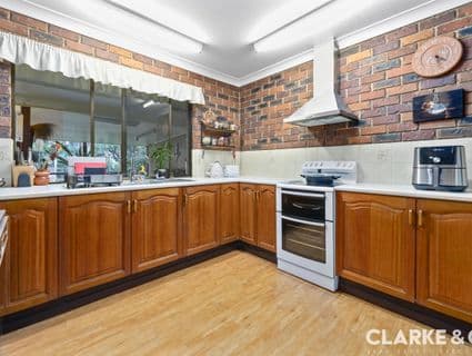 404, Beerwah - Thumbnail 6