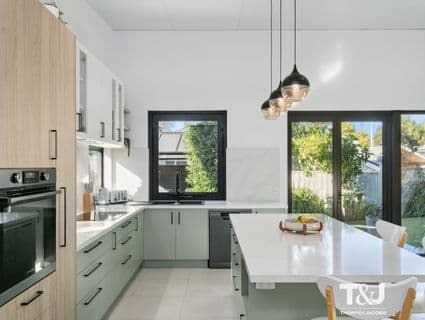 64 Alfred Road, Claremont - Thumbnail 3