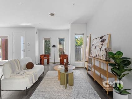 1/581 Pascoe Vale Road, Oak Park - Thumbnail 3