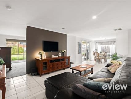 21 Castleton Avenue, Tarneit - Thumbnail 7