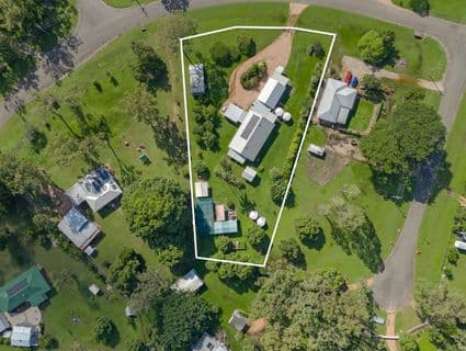 22 Grant Crescent, Alice River - Image 1