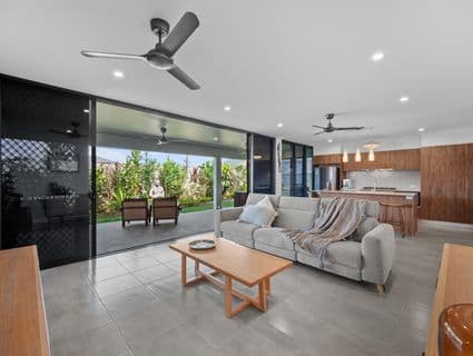 6 Mintbush Way, Bentley Park - Thumbnail 5
