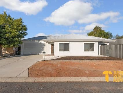 2B Wilgie Gardens, Swan View - Thumbnail 4