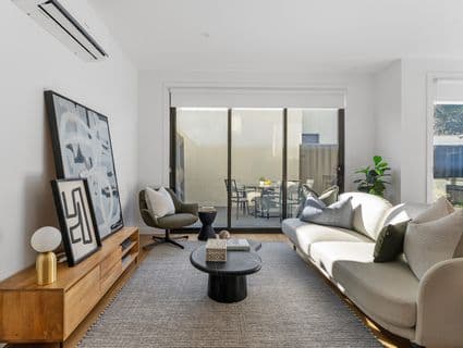 26a Dickinson Street, Hadfield - Thumbnail 3