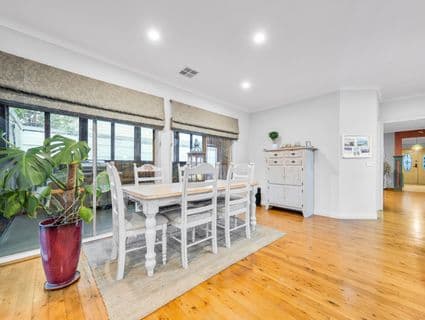 8 Dewdrop Place, Narre Warren South - Thumbnail 4