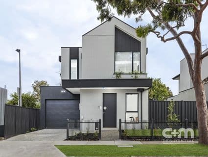 7a Walter Street, Hadfield - Thumbnail 2