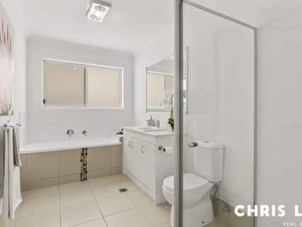 11 Bluestone Drive, Logan Reserve - Thumbnail 4