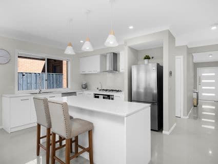 19 Coconut Road, Manor Lakes - Thumbnail 8