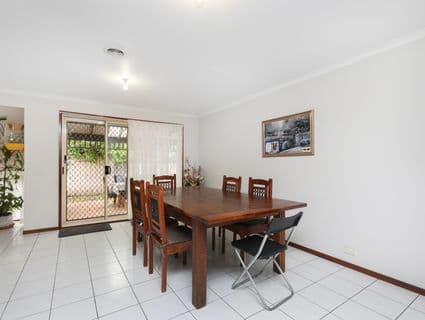3 Warren Close, Mill Park - Thumbnail 4