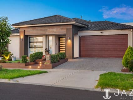39 Tamworth Grove, Point Cook - Thumbnail 2