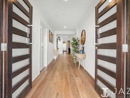 39 Tamworth Grove, Point Cook - Thumbnail 3