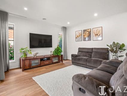 39 Tamworth Grove, Point Cook - Thumbnail 4