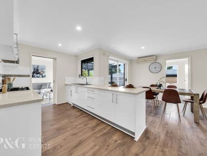 48 Sweeney Drive, Narre Warren - Thumbnail 2