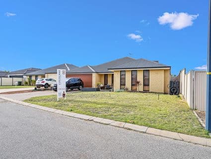 13 Geographe Bay Pass, Secret Harbour - Thumbnail 2