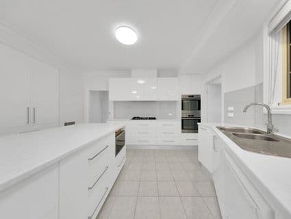150 Hothlyn Drive, Craigieburn - Thumbnail 4