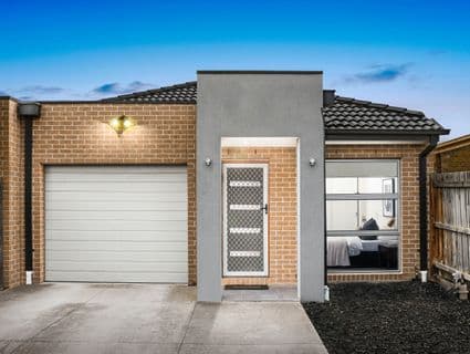 2/117 Mickleham Road, Tullamarine - Image 1