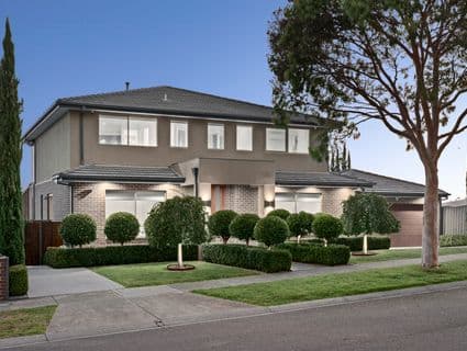 12 Skyline Drive, South Morang - Image 1