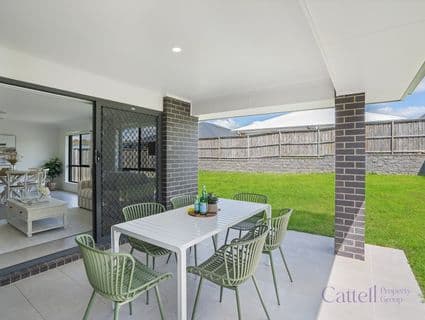 8 Harlington Avenue, Farley - Thumbnail 5