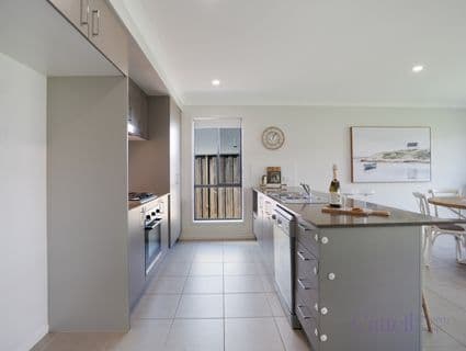 8 Harlington Avenue, Farley - Thumbnail 8