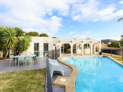 2 Jasmine Place, Sylvania - Thumbnail 2