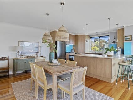15 Shetland Heights Road, San Remo - Image 1
