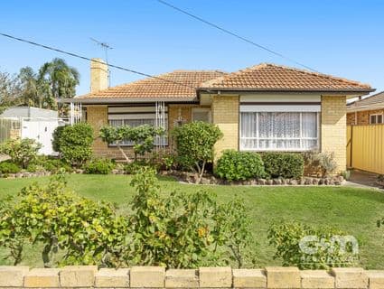 1 Everitt Street, Hadfield - Thumbnail 3