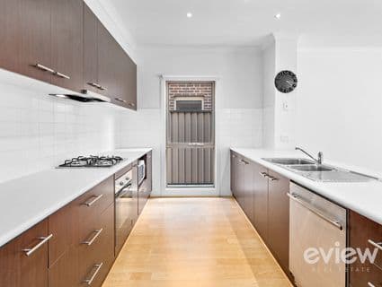 37 Almond Close, Werribee - Thumbnail 7