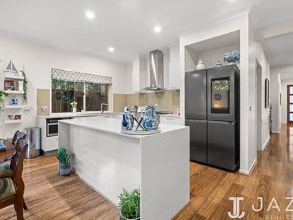 48 Seagrass Crescent, Point Cook - Thumbnail 8