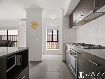 15 Elegante Road, Point Cook - Thumbnail 5