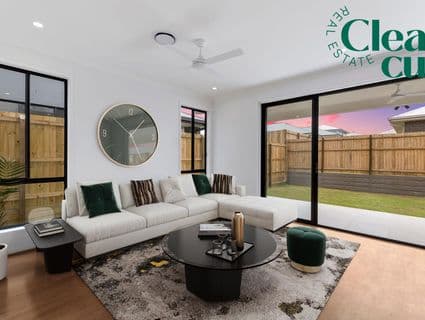 92 Tuscan Circuit, Greenbank - Thumbnail 6