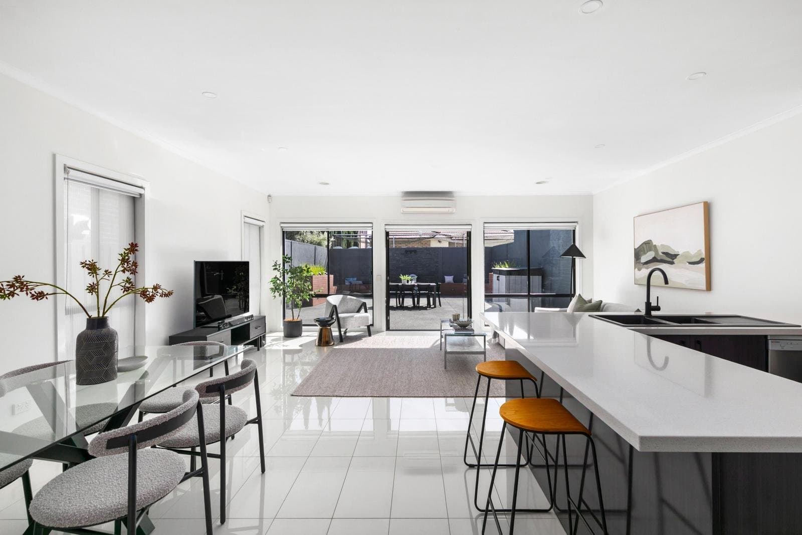 17 Marigold Crescent, Gowanbrae VIC 3043, Gowanbrae - Thumbnail 3