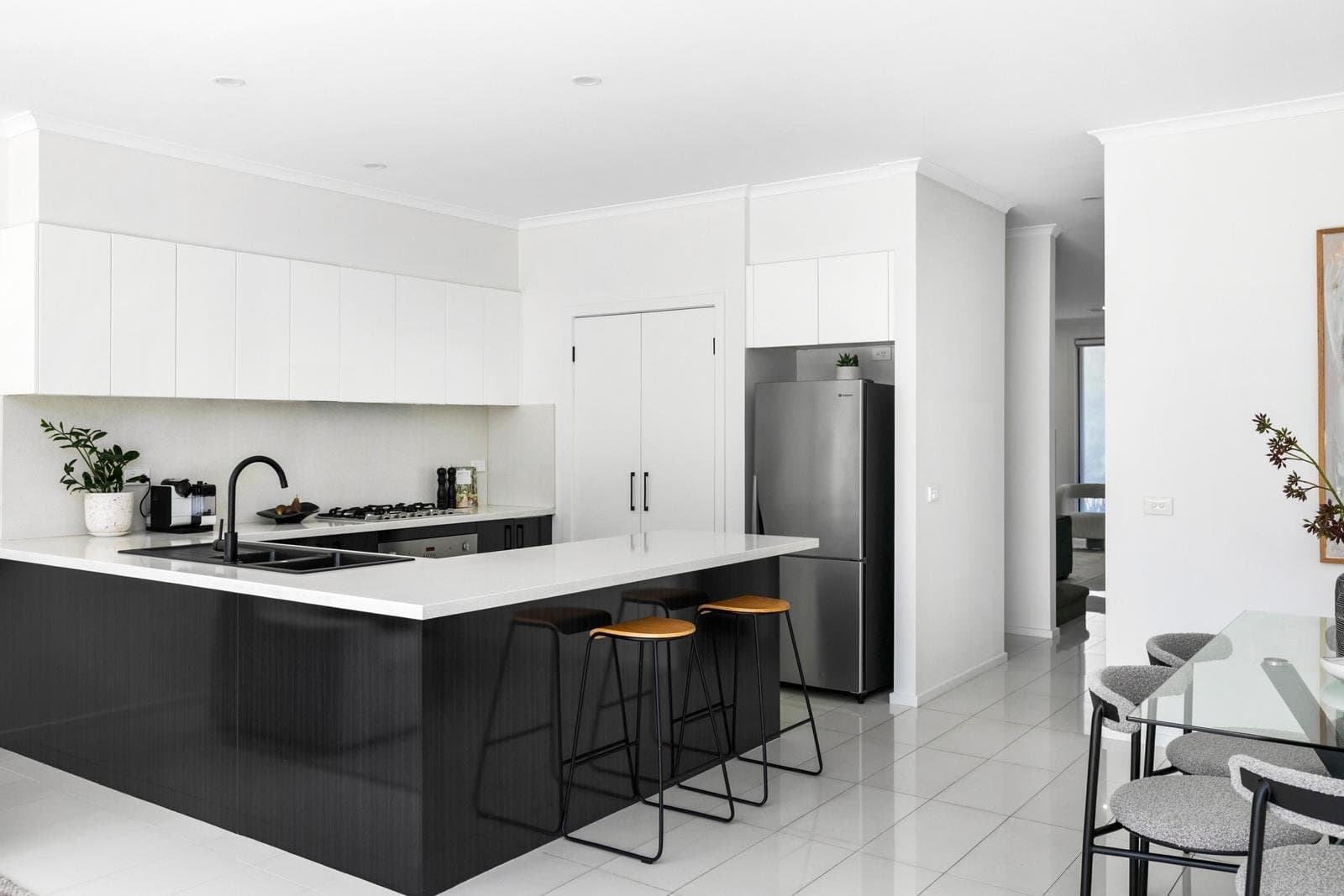 17 Marigold Crescent, Gowanbrae VIC 3043, Gowanbrae - Thumbnail 4