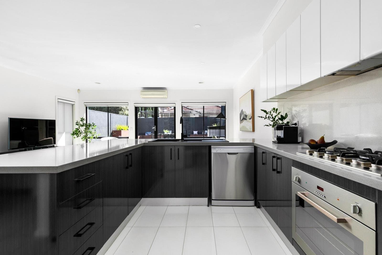 17 Marigold Crescent, Gowanbrae VIC 3043, Gowanbrae - Thumbnail 5