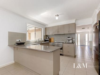 9 Girraween Crescent, Craigieburn - Thumbnail 7